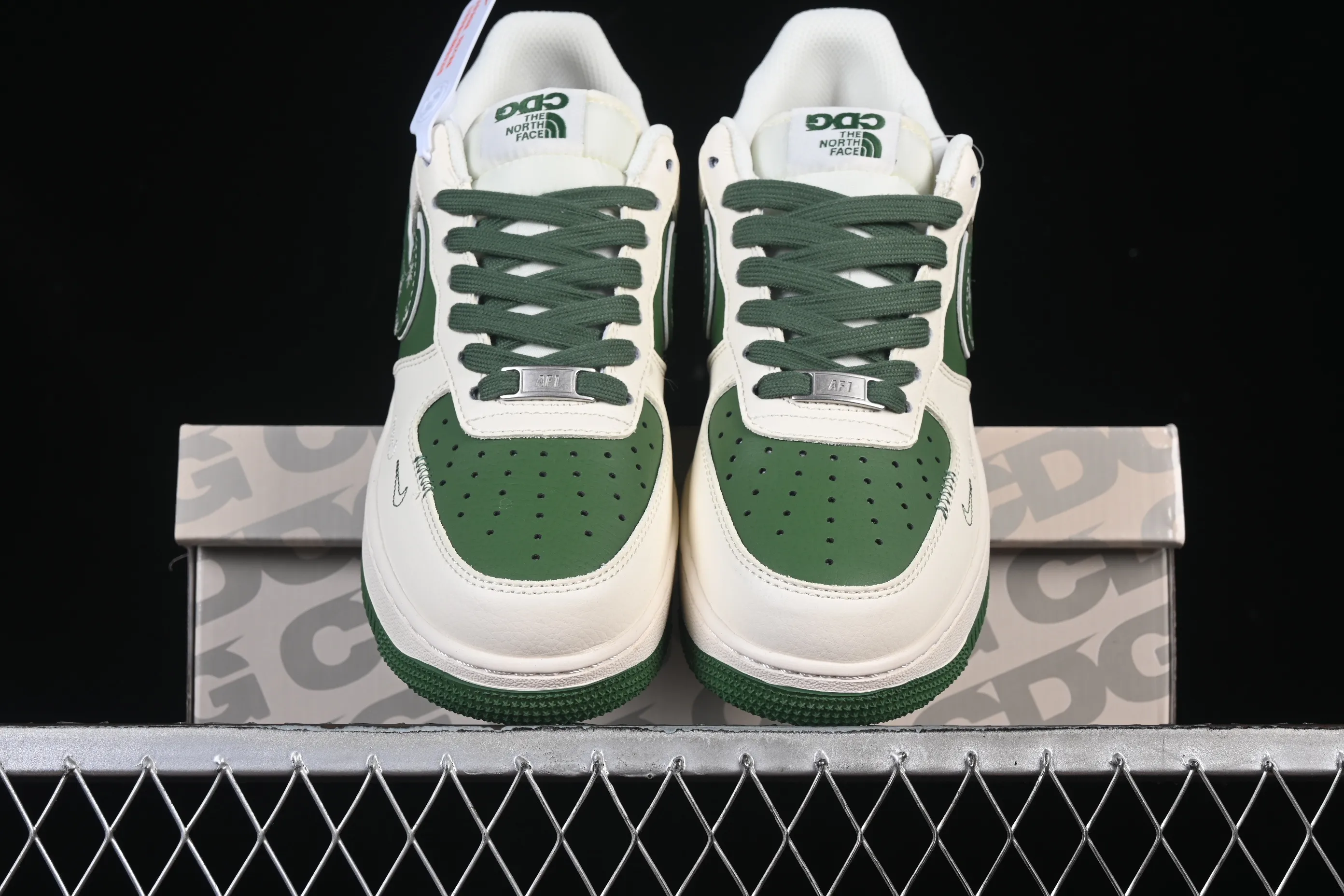 All categories Nk Air Force 1 Air Force series Nk Air Force 1 Low Air Force low-top Nike Air Force 1'07 Low North Face joint Everest Air Force 1 low-top casual sneakers JP8028-065